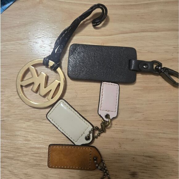 Assorted Coach/ MK Bag Tags - Picture 2 of 10